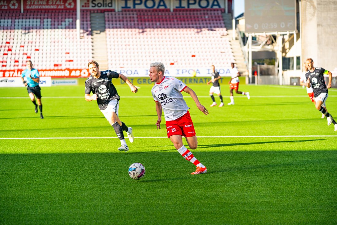 Jeppe Kjær leverte en god kamp mot Odd, og skaffet oss et straffespark. Nå belønnes han med et landslagsuttak. (Foto: Qwerty AS)